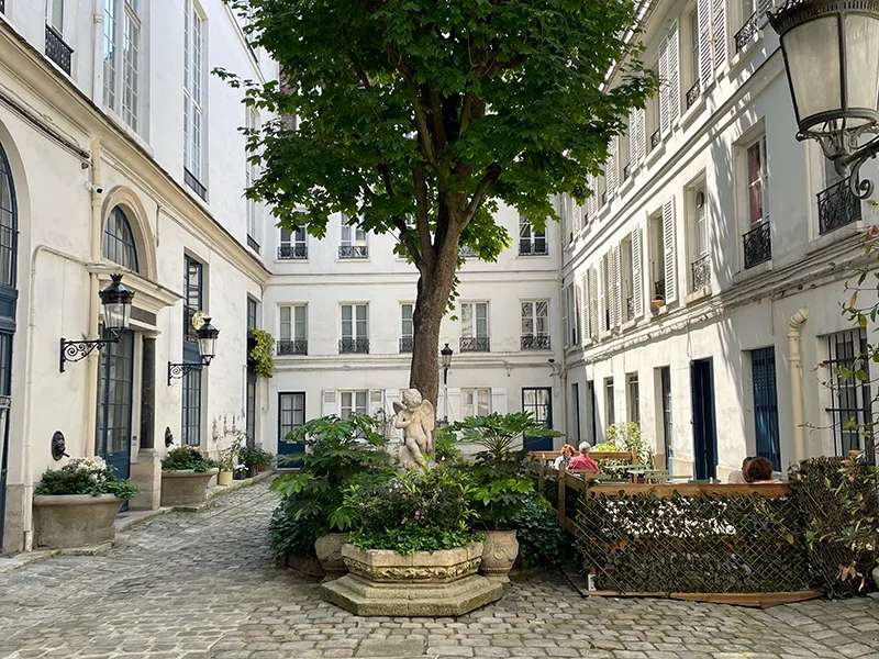 cour ancienne rue Monsieur le Prince