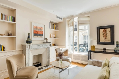 Picture of property: In the heart of Carré des Antiquaires 2