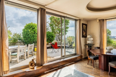 Picture of property: Apartment with wooded terrace and unobstructed view 3