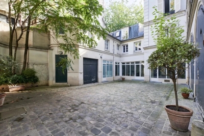 Picture of property: Atypical pied-à-terre 0