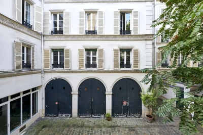 Picture of property: Atypical pied-à-terre 4