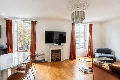 Picture of property: Just off Rue Cler 1