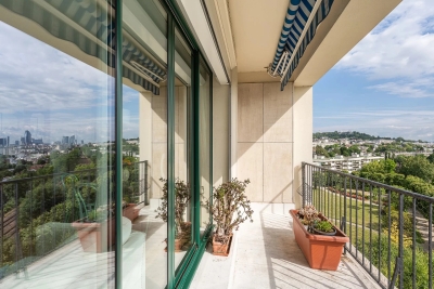 Picture of property: Unobstructed view over Paris and the Seine 4
