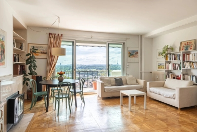 Picture of property: Unobstructed view over Paris and the Seine 5
