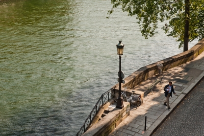 Photo Vue surplombée quai de la Seine à Paris 